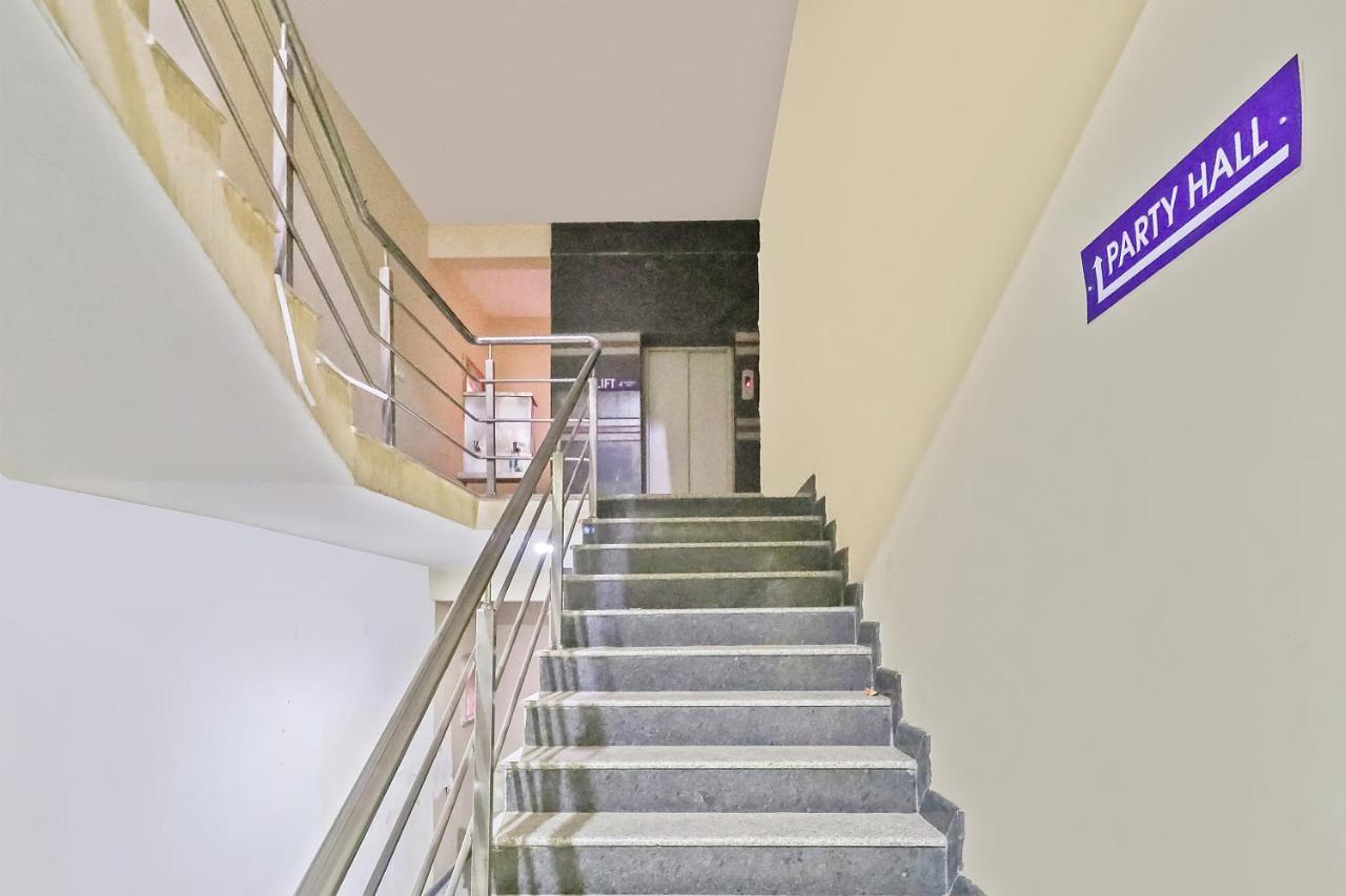 Oyo J P Palace Hotell Dod Ballāpur Eksteriør bilde