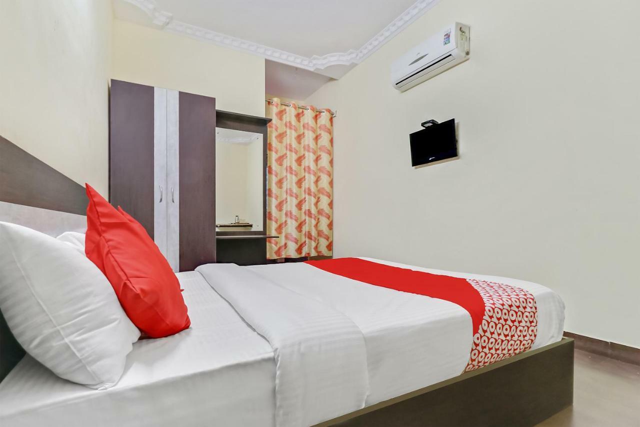 Oyo J P Palace Hotell Dod Ballāpur Eksteriør bilde